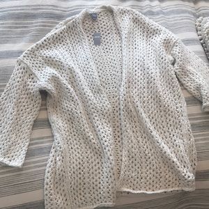 Aerie cream colored cardigan